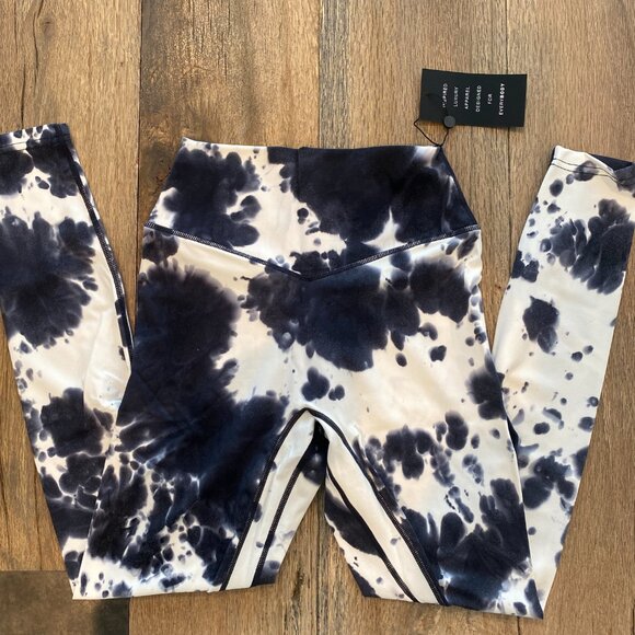 Vitality (formerly Balance Athletica) The Cloud Pant AVALANCHE 🖤 - Picture 2 of 5